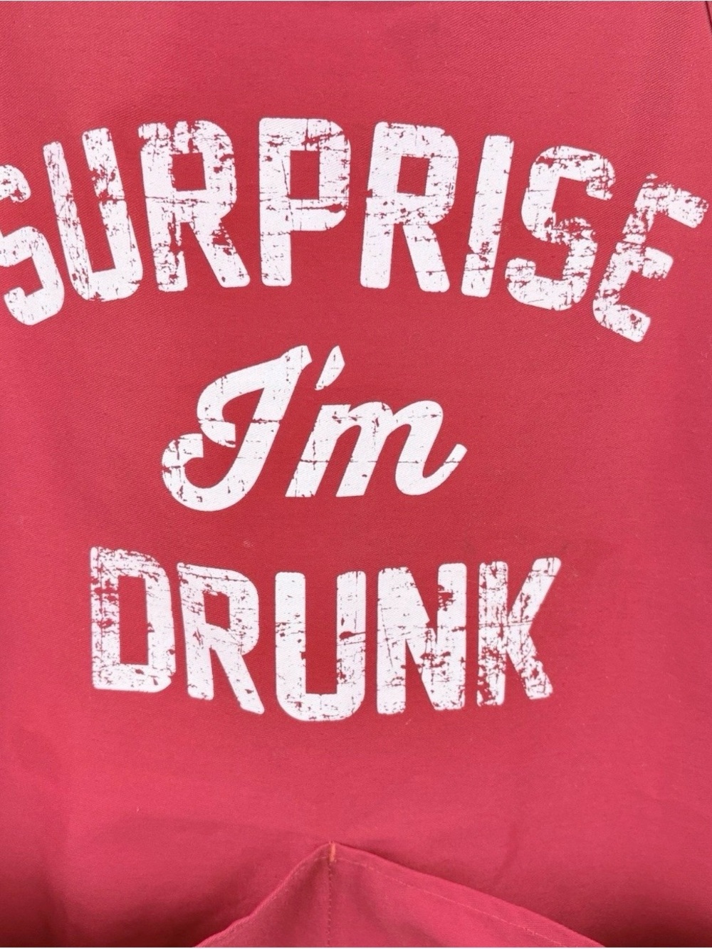 Surprise I’m Drunk Red Pockets Apron Adult Unisex One Size Grill Chef Gag Gift - Picture 4 of 7